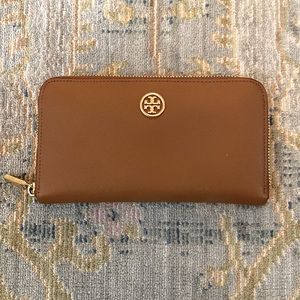 Tory Burch Continental Wallet in Vachetta Brown